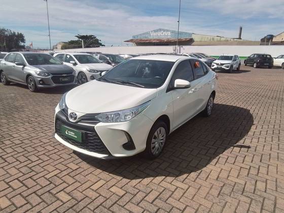 TOYOTA YARIS 1.5 16V FLEX SEDAN XL LIVE MULTIDRIVE TOYOTA YARIS 1.5 16V FLEX SEDAN XL LIVE MULTIDRIVE